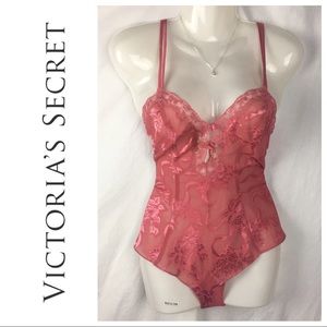 ⬇️$14 Victoria's Secret Rose Floral Teddy Lingerie